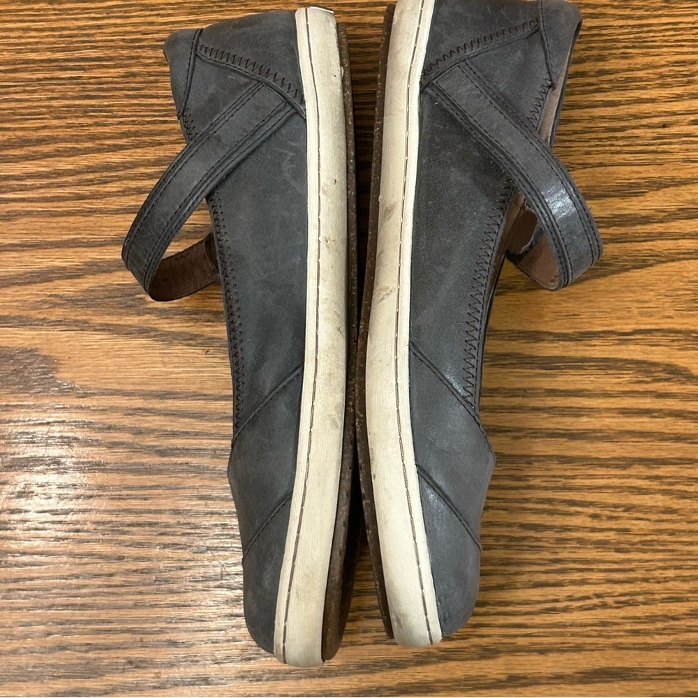 Taos Women's Charcoal Leather Mary Jane’s Adjustable Velcro Strap Buckle Sz 8.5 - Picture 6 of 9